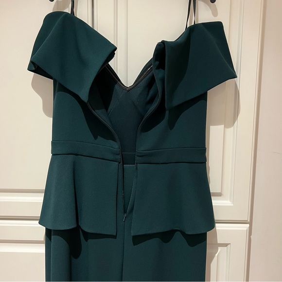 XSCAPE Dress Emerald Pine Green Prom Size 10 NWT Off-The-Shoulder Peplum Gown - Picture 6 of 16